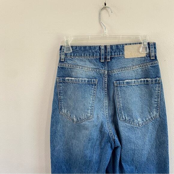 Zara High Rise Straight Leg Ripped Jeans Size 4 100% Cotton Mom Fit Cropped - Picture 7 of 12
